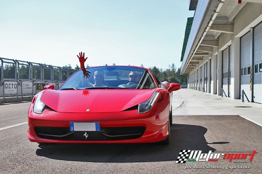 Racetrack Ferrari 458 Spider 2