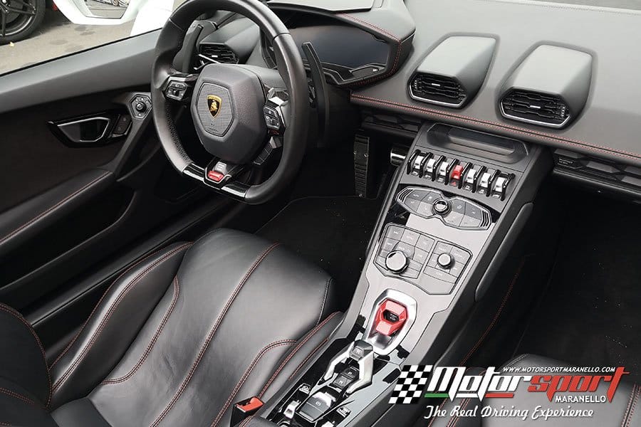 Test Drive Lamborghini Huracán LP610-4 Spyder (2 lugares) 9 Test Drive Lamborghini Huracán LP610-4 Spyder (2 lugares) - Imagem 9