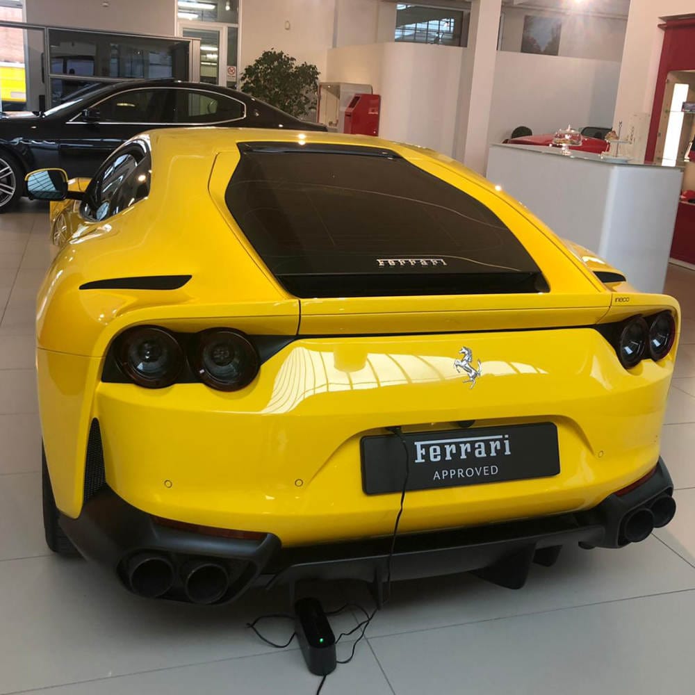 Aluga o Ferrari 812 SuperFast 3 Aluga o Ferrari 812 SuperFast - Imagem 3