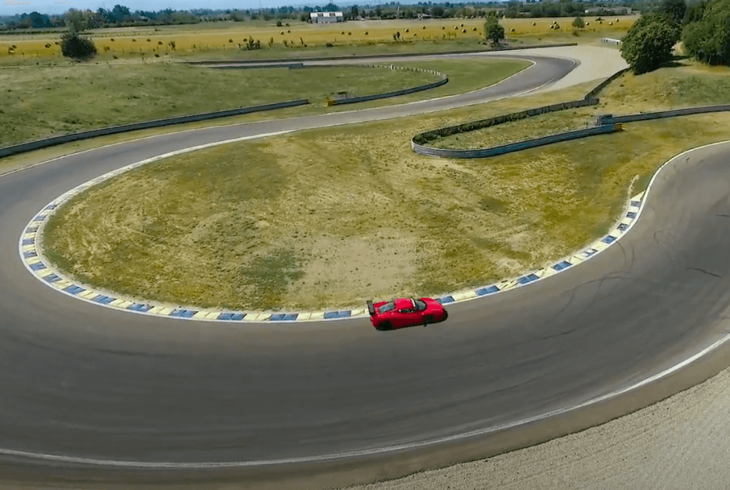 Experiência Motor Valley Premium 28 guida in pista sul circuto di modena